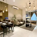 Quill Residence Luxury 3Pax Designer Suite By Hausome