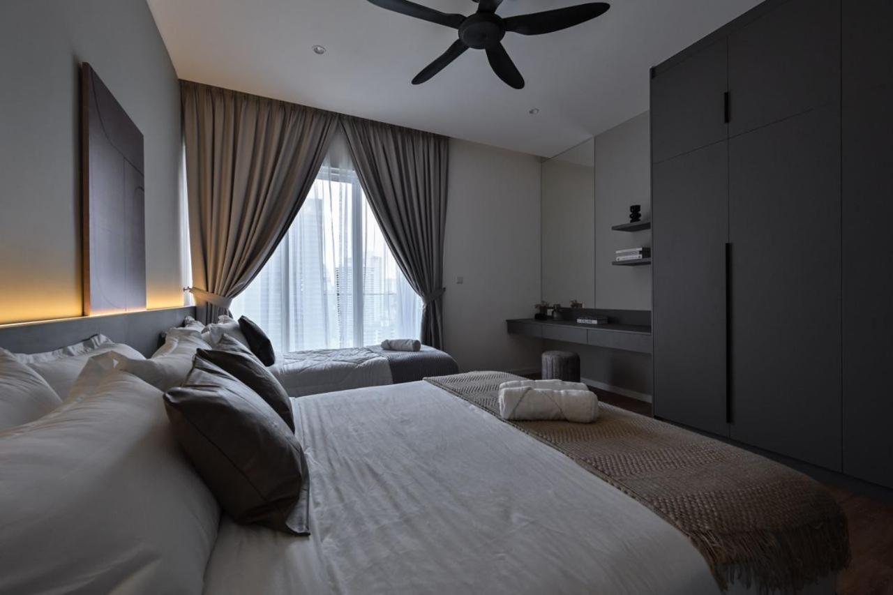 Quill Luxury 3pax Designer By Hausome
