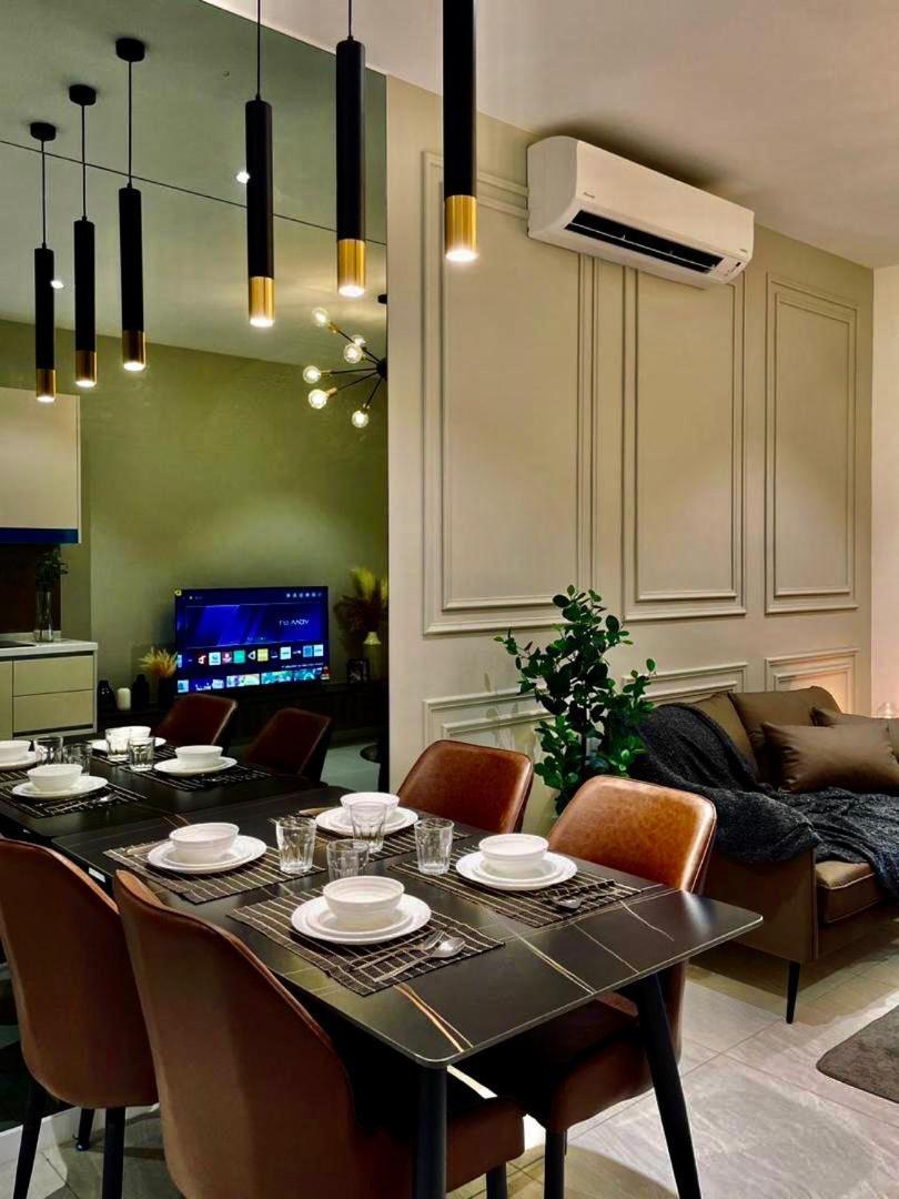 Quill Luxury 3pax Designer By Hausome *