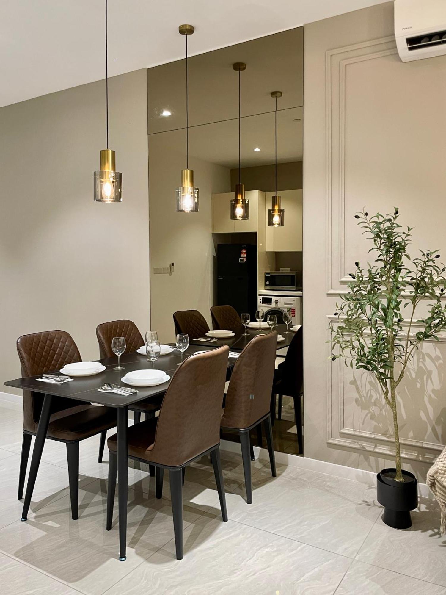 Quill Luxury 3pax Designer By Hausome