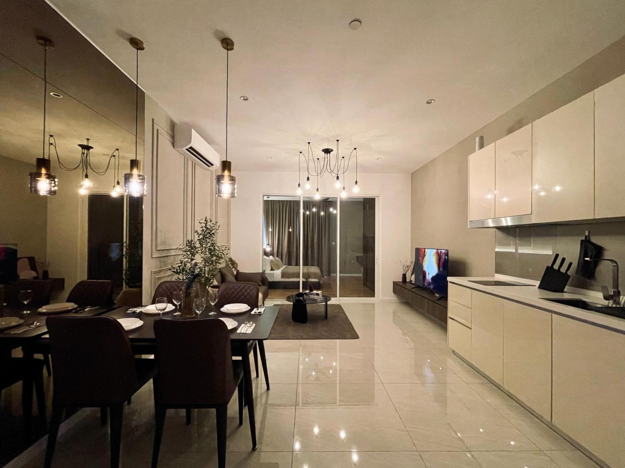 Quill Luxury 3pax Designer By Hausome Pangsapuri *