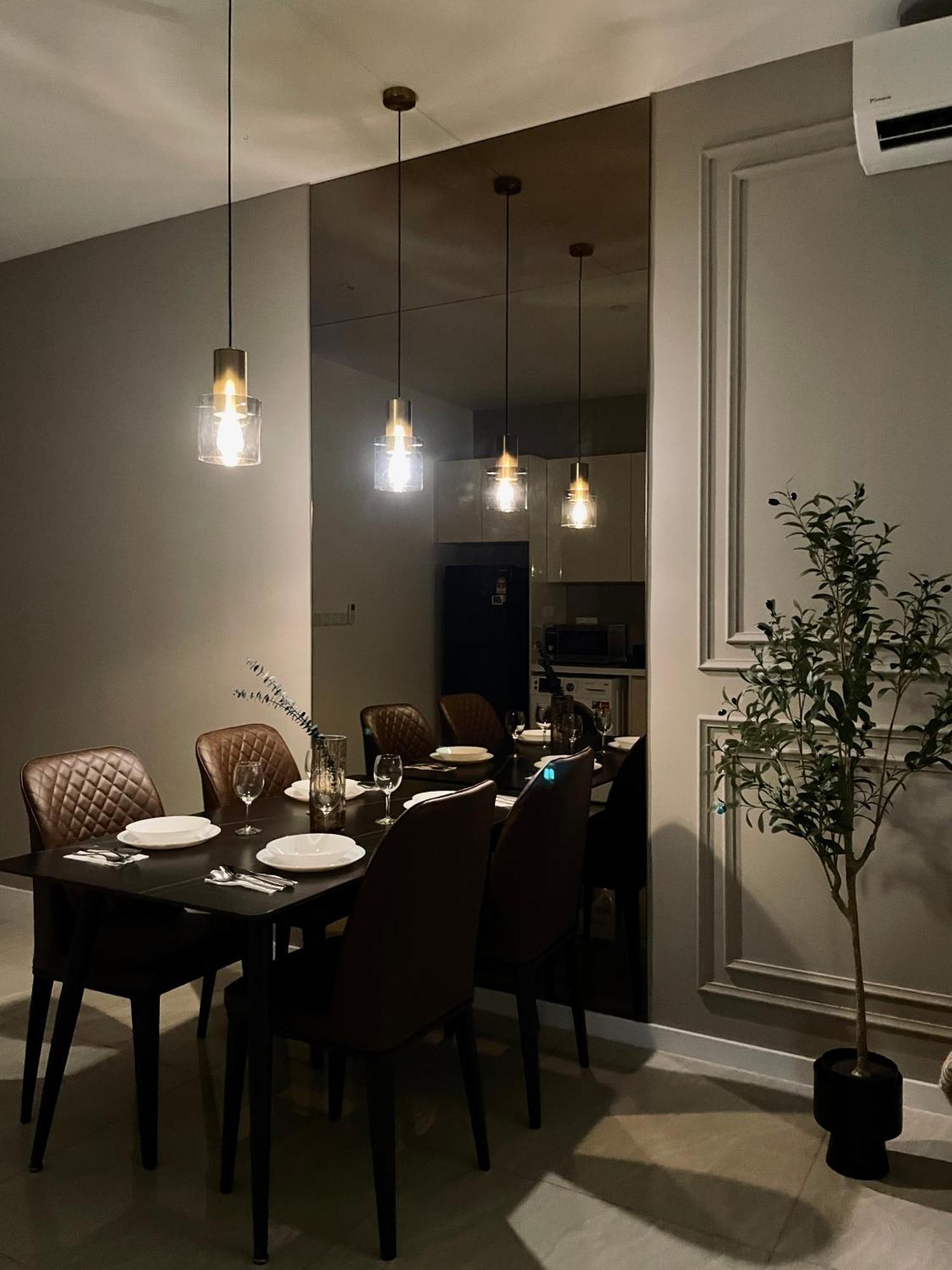 Quill Luxury 3pax Designer By Hausome Pangsapuri
