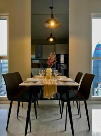 Quill Luxury 3pax Designer By Hausome Kuala Lumpur