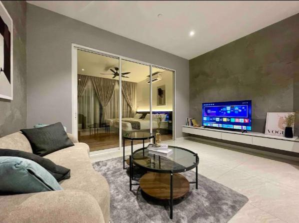 Quill Luxury 3pax Designer By Hausome Pangsapuri